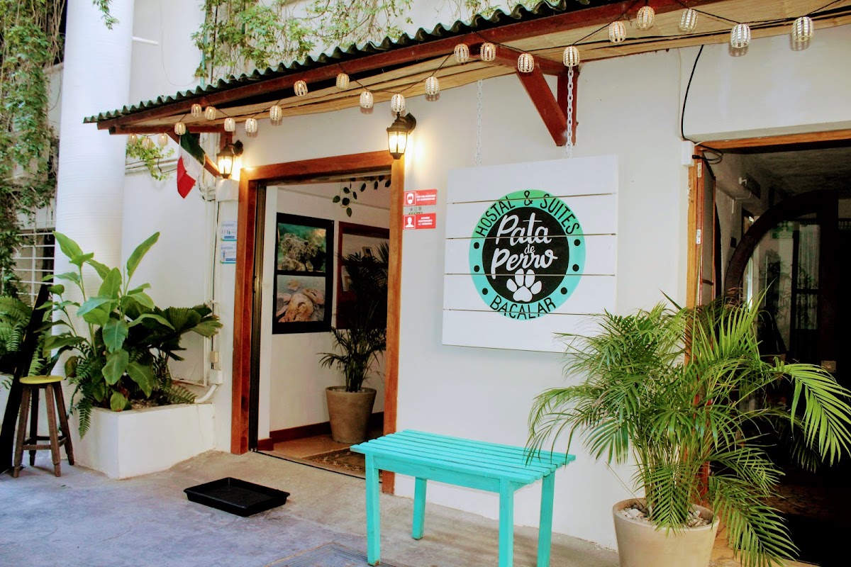 Hostal & Suites Pata de Perro Bacalar